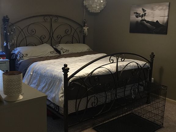 5th image of 725 Laxton Ln