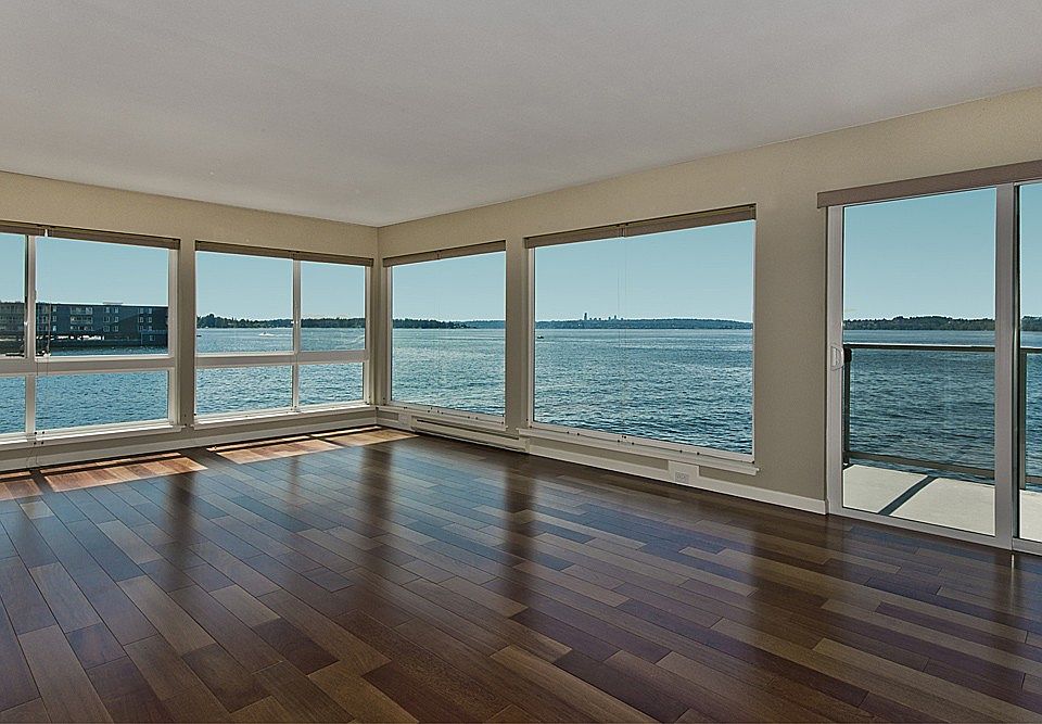 1st image of 515 Lake St S APT 207