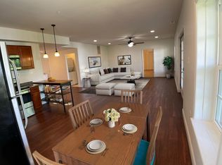 5815 Greentree Rd, Bethesda, MD 20817