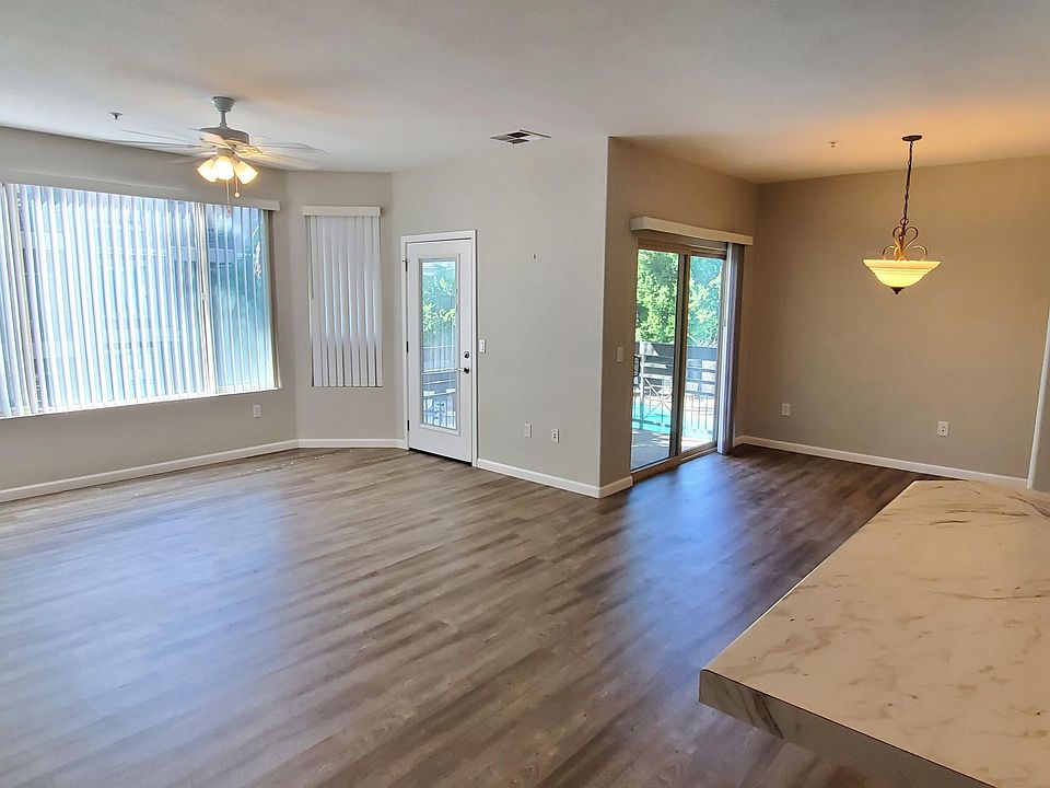 1st image of 420 W 1st St Unit 212