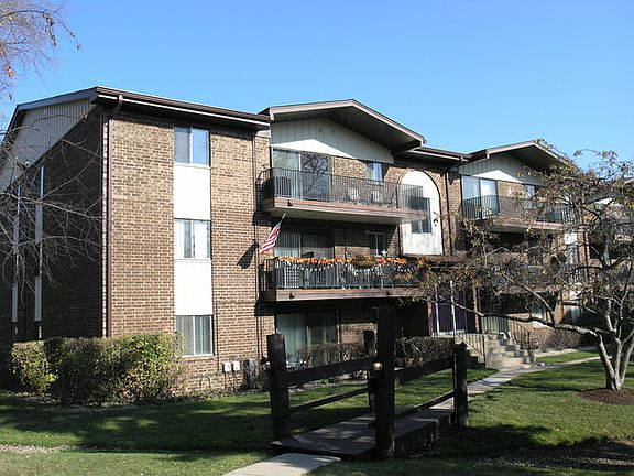 2nd image of 5237 James Ln APT 1222
