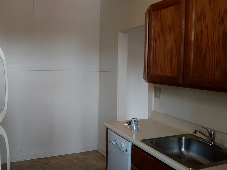 3508 N Wolcott Ave — Photo 6