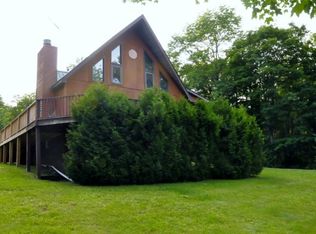 638 Lake Rd, Chateaugay, NY 12920