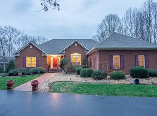 4065 Mud Creek Rd, Cornelia, GA 30531