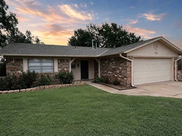 3205 SE Coachman Pl, Lawton, OK 73501