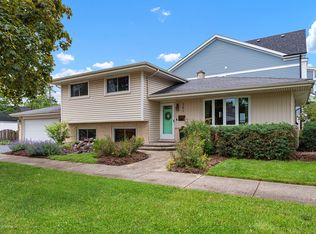 281 W Madison St, Elmhurst, IL 60126