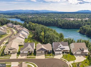 127 Pimpernel Pl, Lake Frederick, VA 22630