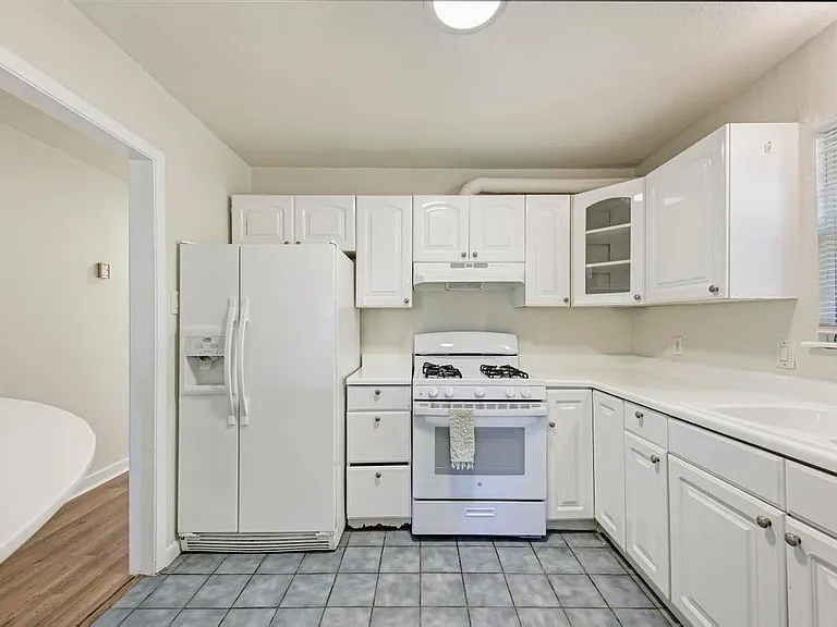 6300 Betty Cook Dr — Photo 18
