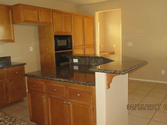5th image of 26577 Emerald Ave