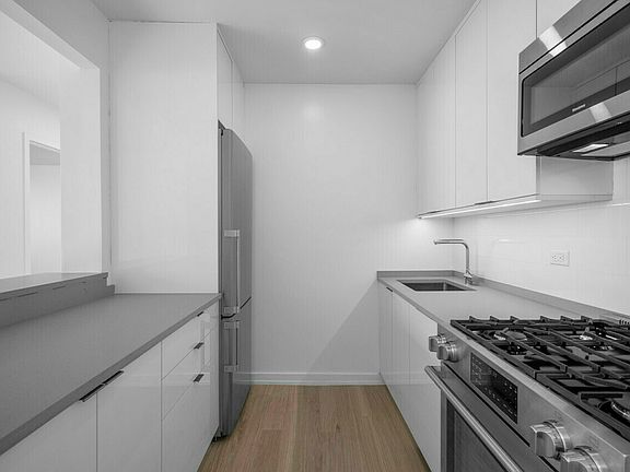 4th image of 75 W End Ave #S15g