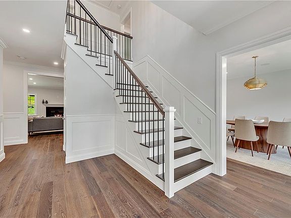 5th image of 1134 Mamaroneck Ave