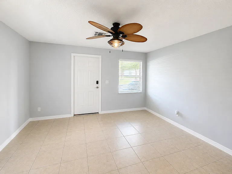 2478 NW Holiday Ct — Photo 7