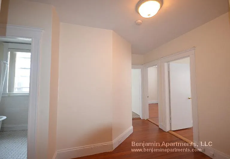 518 Cambridge St #9 — Photo 3