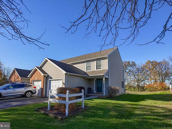 2nd image of 4003 Parkside Ct