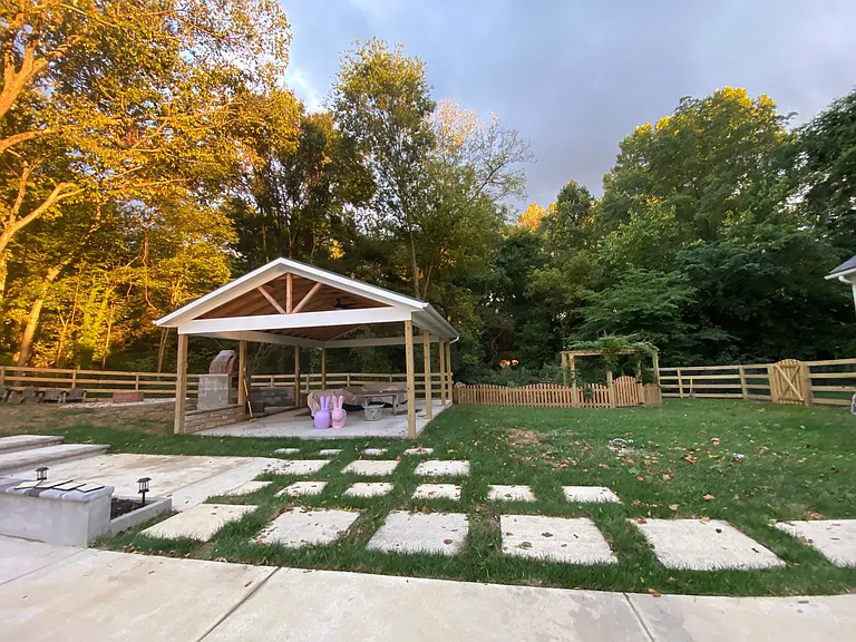11238 Lake Shore Ct — Photo 4