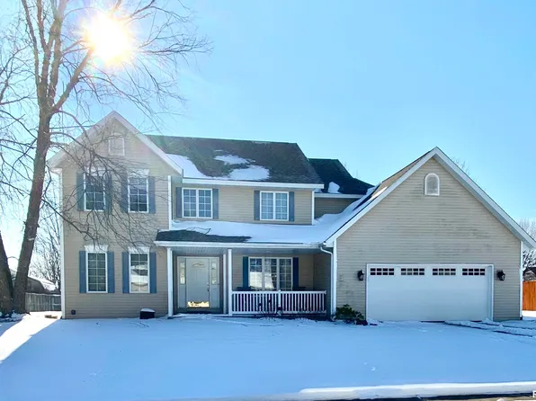 2506 Hampton Dr, Chatham, IL 62629