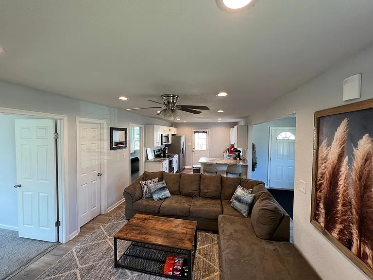 3205 Brighton St — Photo 10