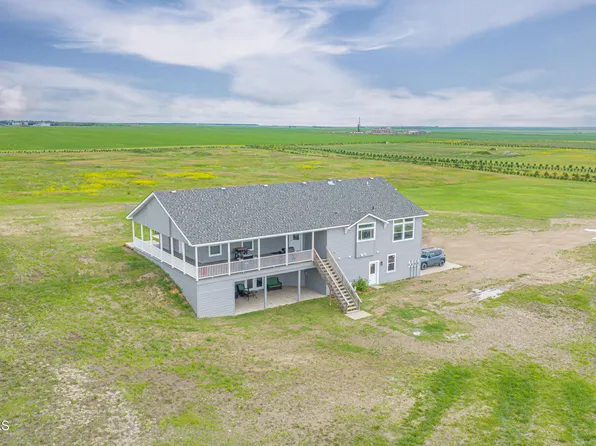 6255 123rd Ave NW, Epping, ND 58843