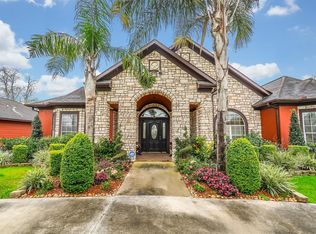 502 Crenshaw Rd, Pasadena, TX 77504