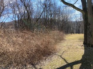 336 County Road Route627, Bloomsbury, NJ 08804