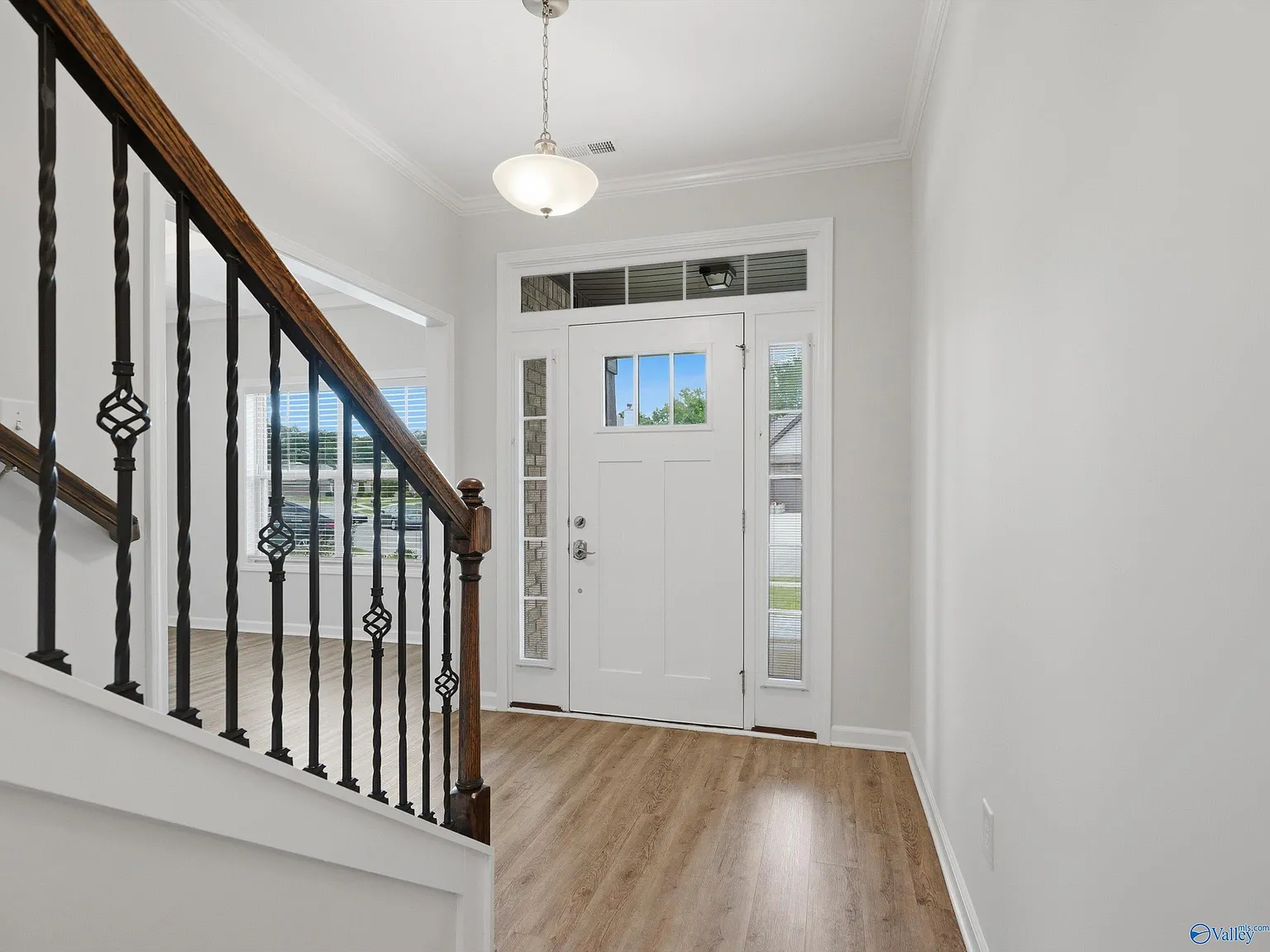 4 bed, 2.5 bath, 3147 sqft, $2,800 — Photo 4