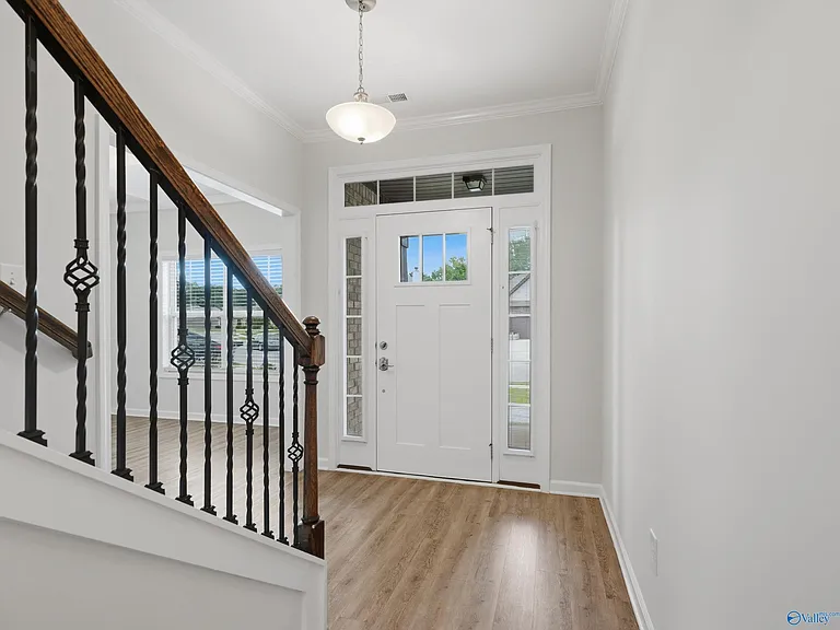 122 Kretzer Ct — Photo 4