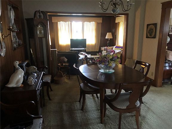 5th image of 119 Cypress St