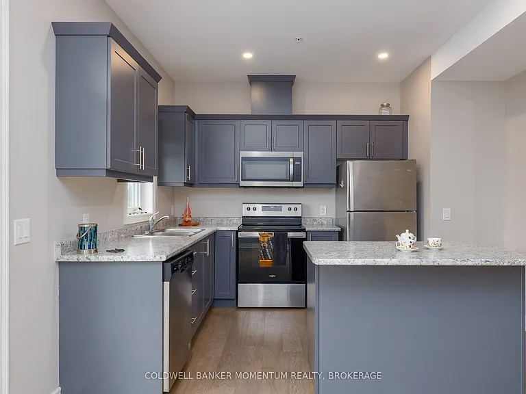 18 Corbin St #4 — Photo 11