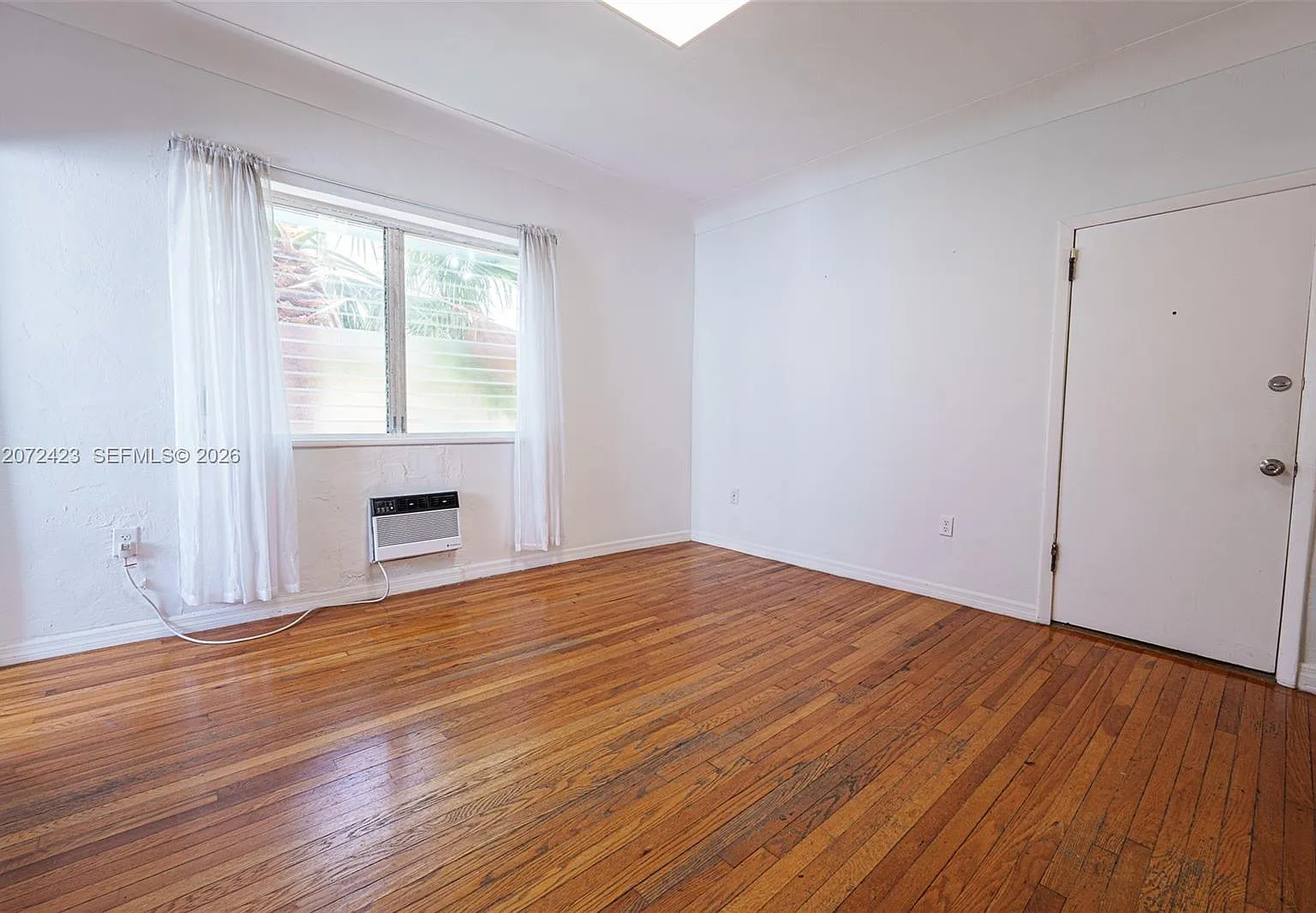 The Gatsby Condo — Photo 4