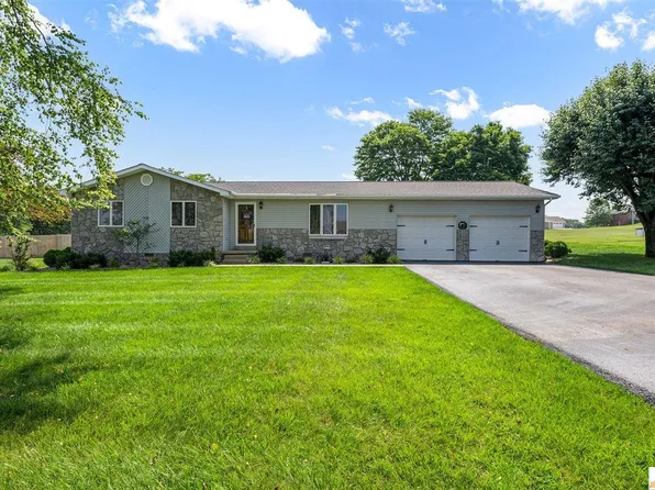416 Windy Hill Rd, Horse Cave, KY 42749