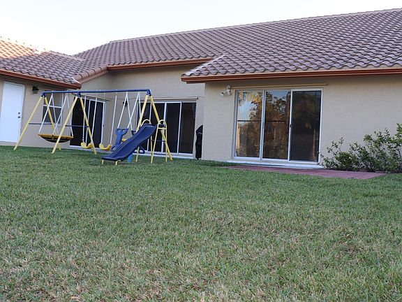 4th image of 16275 NW 12th St