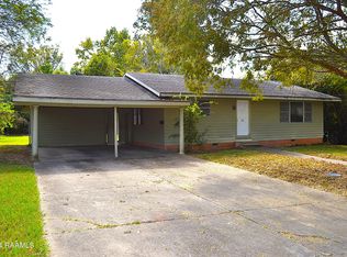 409 W Tennis St, Opelousas, LA 70570