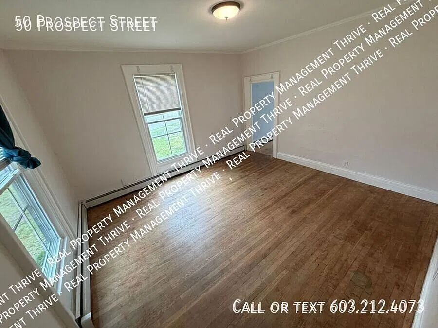 Charming 3br, 1.5 Bath Historical Home - Deposit Free Option Through Obligo — Photo 4