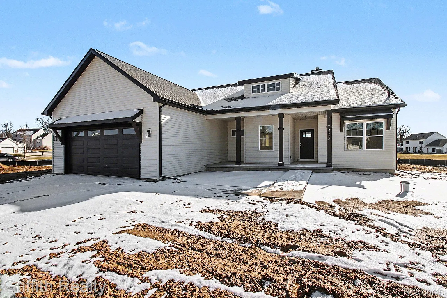 2878 Clivedon Rd photo 1