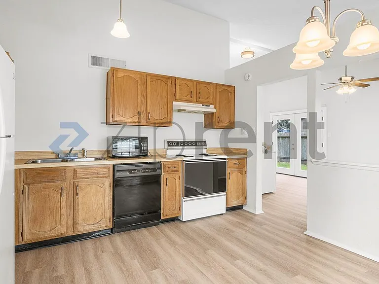 24010 Four Sixes Ln — Photo 10