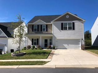 8431 Paw Valley Ln, Charlotte, NC 28214