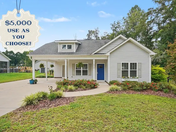 213 Massengill St, Four Oaks, NC 27524