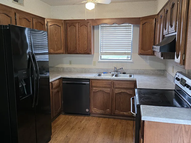 8929 N 119th East Ave — Photo 6