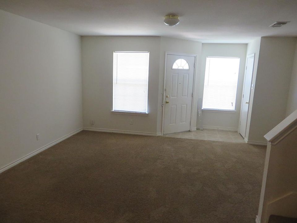 1st image of 16 Bratton Dr
