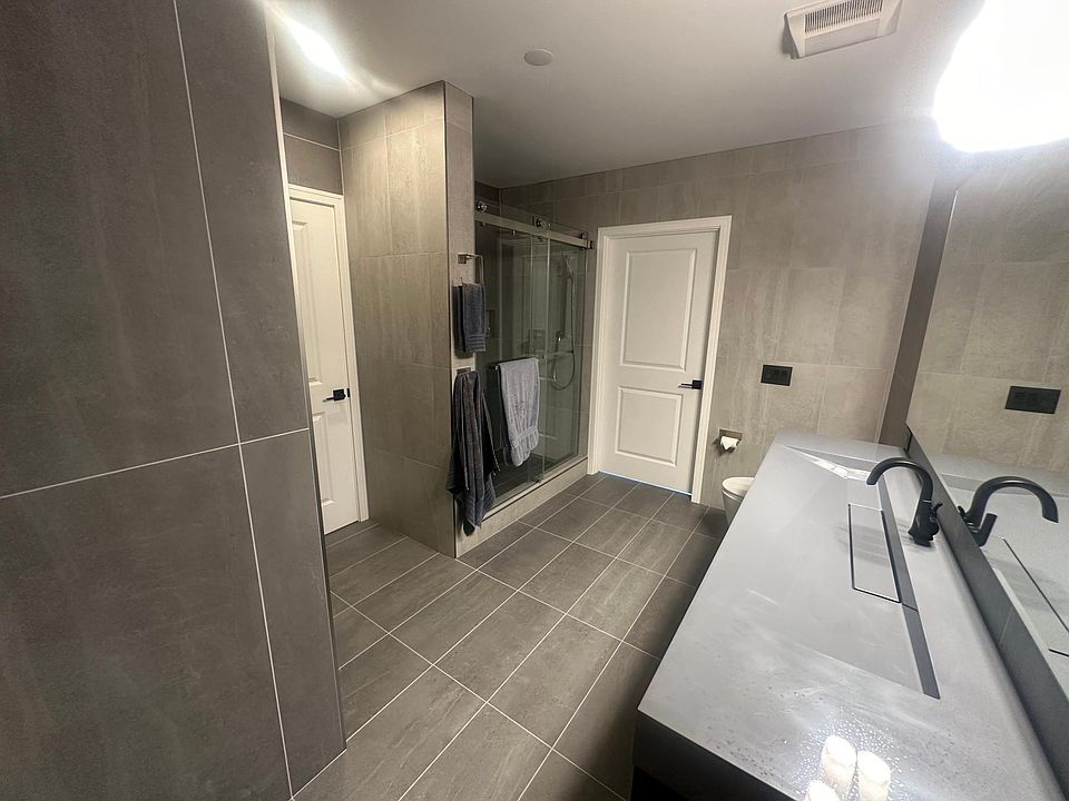 1st image of 5570 Centre Ave APT 209