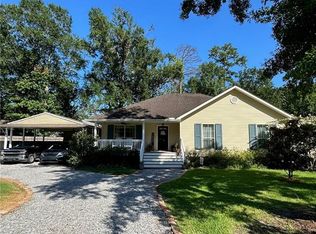 19154 Hector St, Mandeville, LA 70471