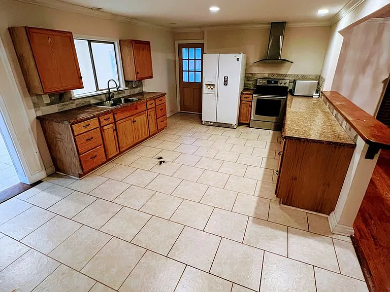 115 Beverly Hills Cir — Photo 6