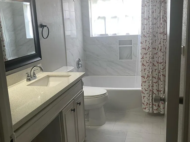 415 Cole St — Photo 9