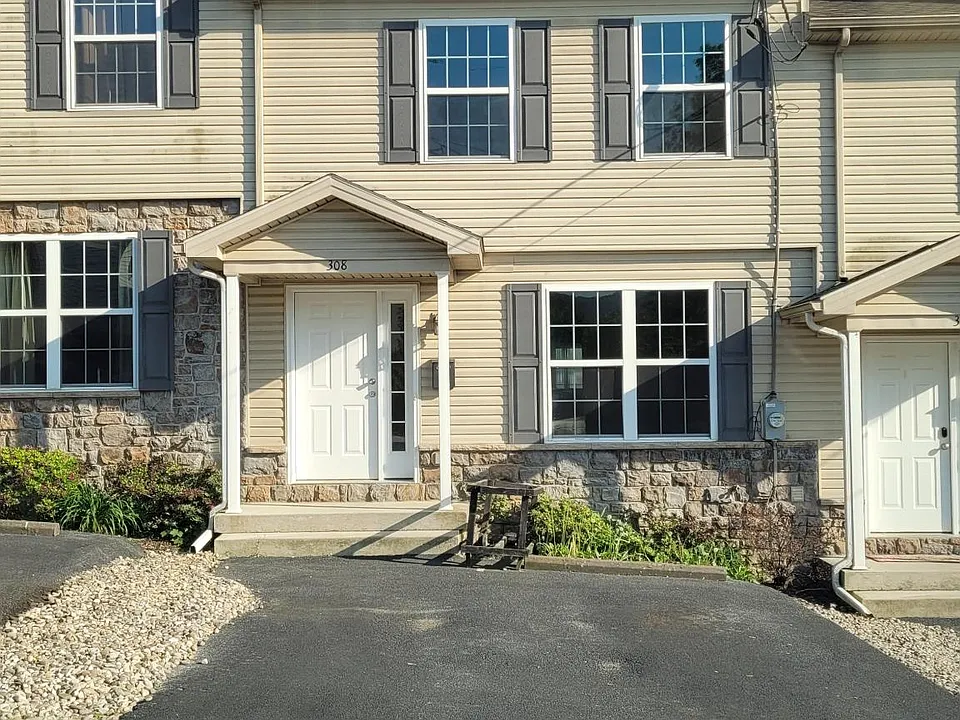 308 Pitt St