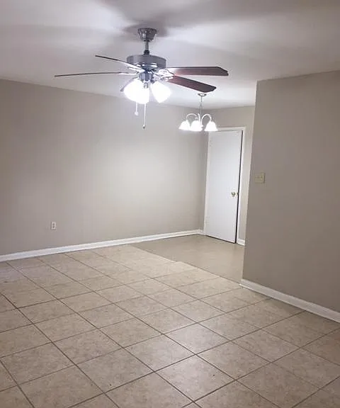 651 Jennifer Jean Dr — Photo 2