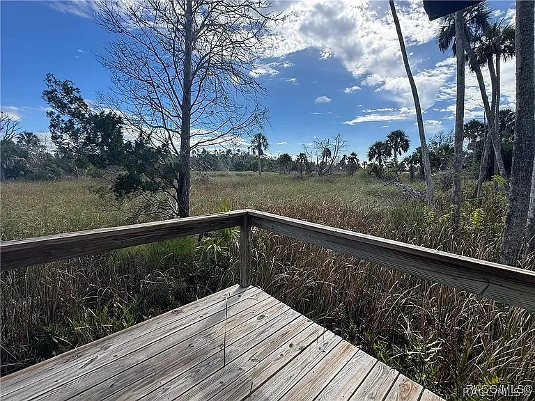 2649 N Seabreeze Point S — Photo 17
