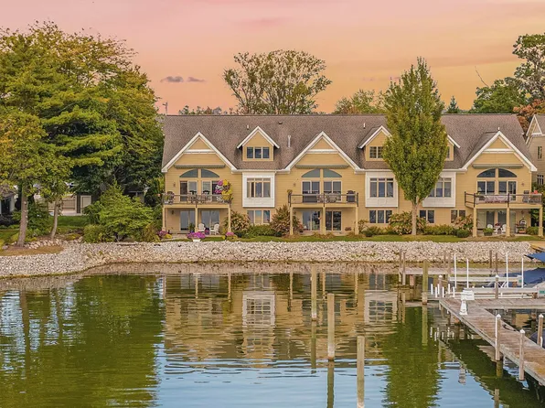 17533 N Fruitport Rd #6, Spring Lake, MI 49456