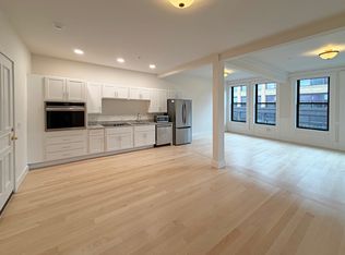 105 Paige St #309, Lowell, MA 01852