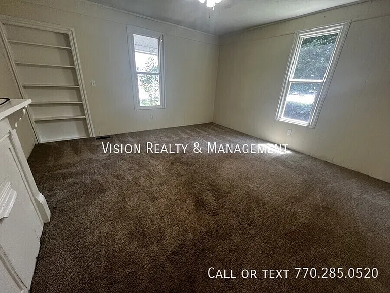 304 Broad St — Photo 13