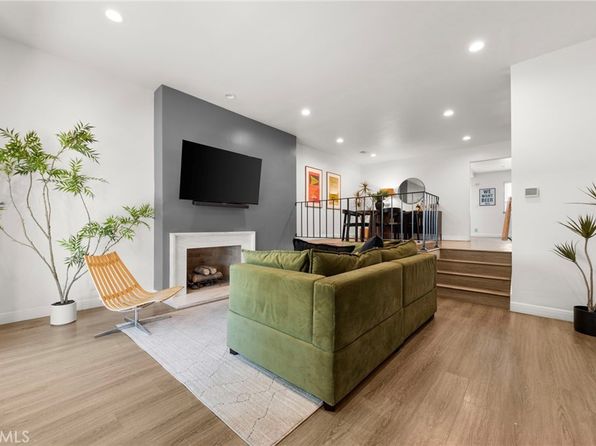 1028 Palo Verde Ave, Long Beach, CA 90815